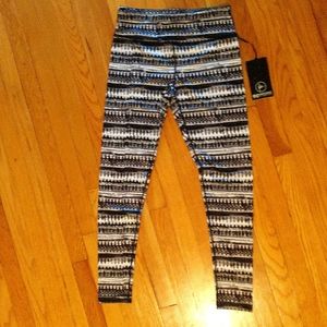 NWT 90 Degree by Reflex Printed Yoga Leggings